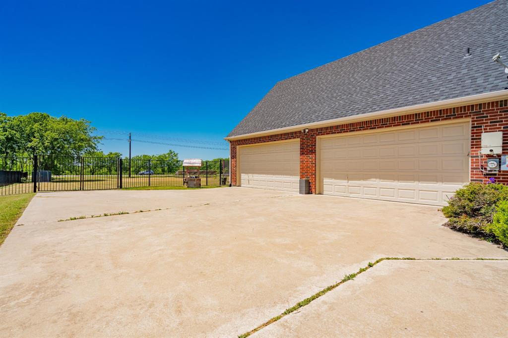 12176 Livingston Way Property Photo 37