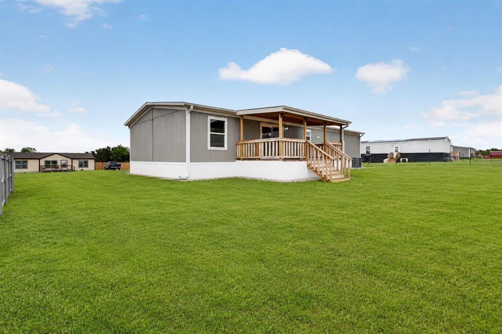 215 Overland Trail Property Photo 16
