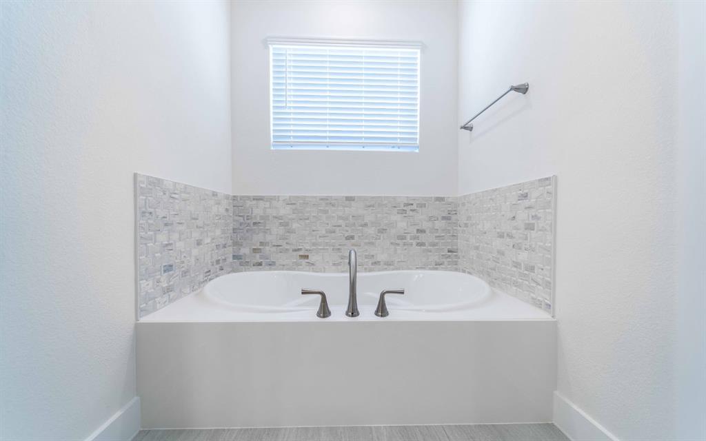 6517 Millie Way Property Photo 13