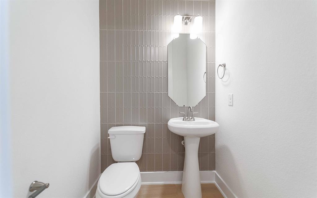 6517 Millie Way Property Photo 16