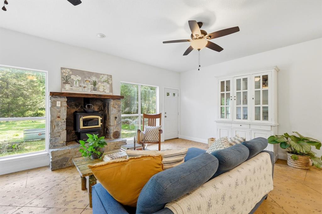 1821 Sena Street Property Photo 8