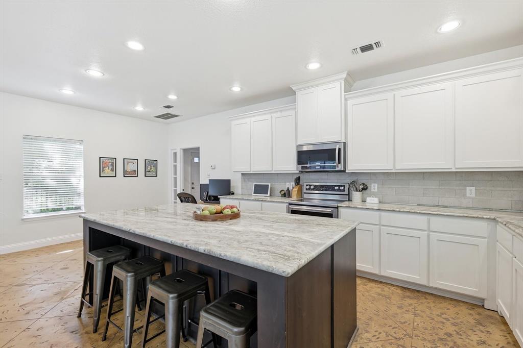 1821 Sena Street Property Photo 16