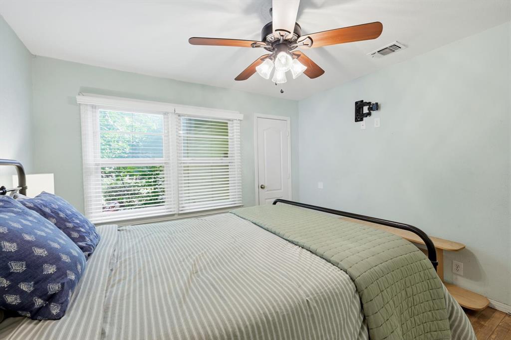 1821 Sena Street Property Photo 24