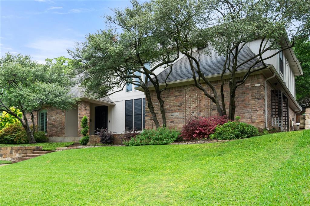 907 Loch Lomond Drive Property Photo 1