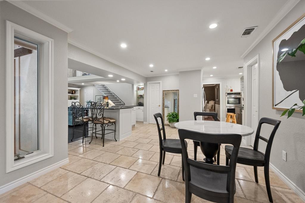 907 Loch Lomond Drive Property Photo 17