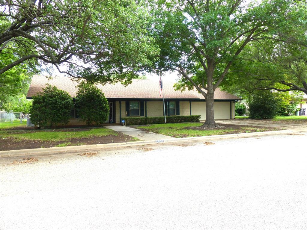 2105 Stanton Property Photo 3