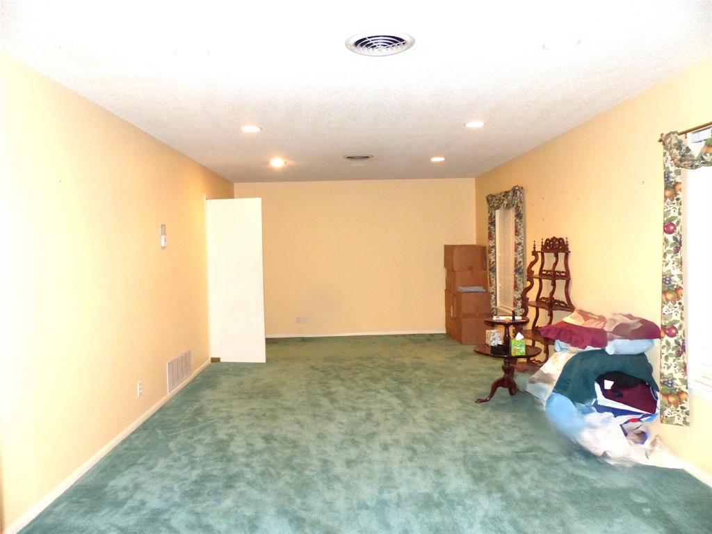 2105 Stanton Property Photo 5