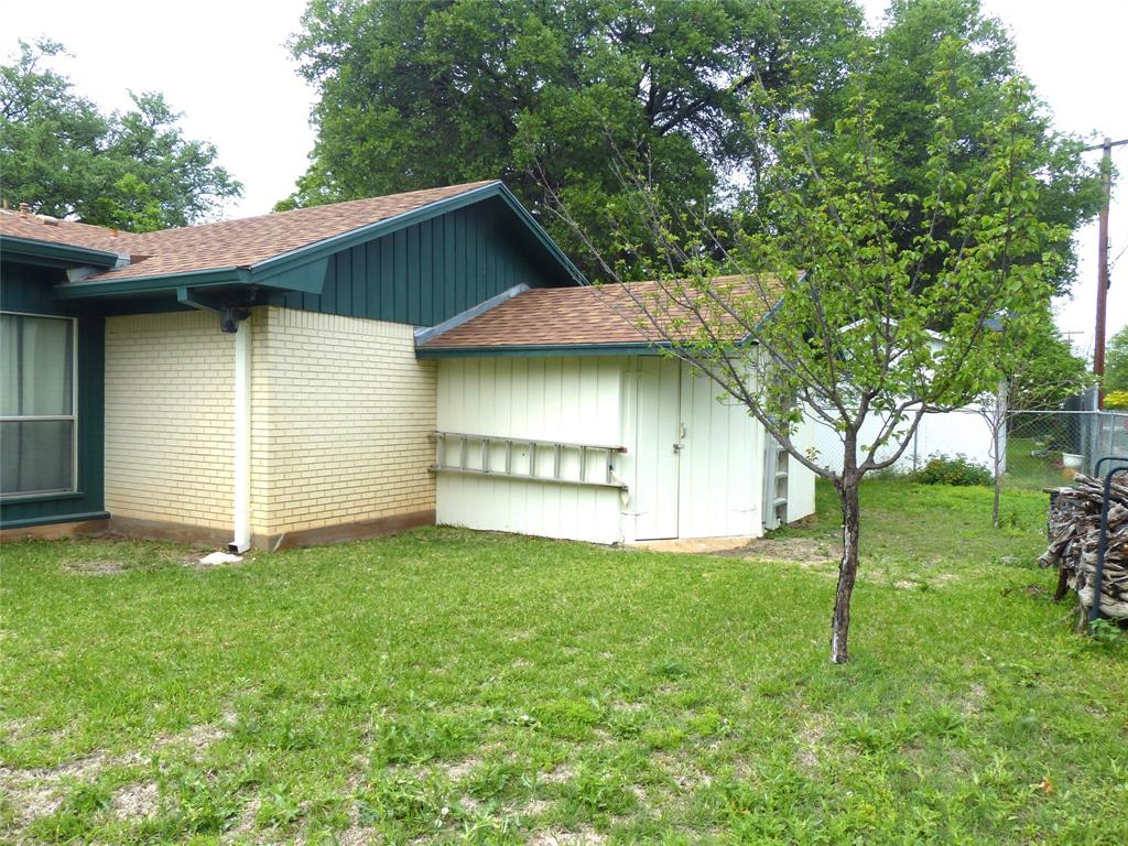 2105 Stanton Property Photo 33