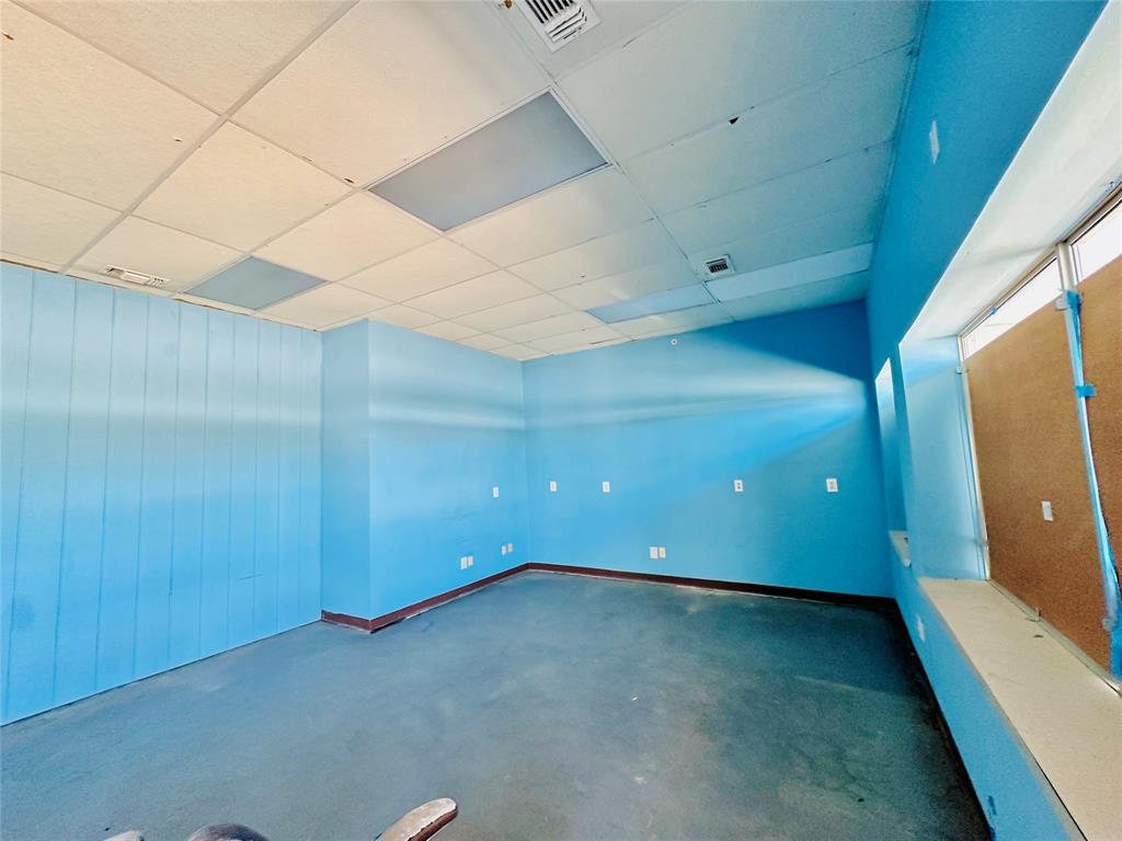 311 S Access Road Property Photo 20