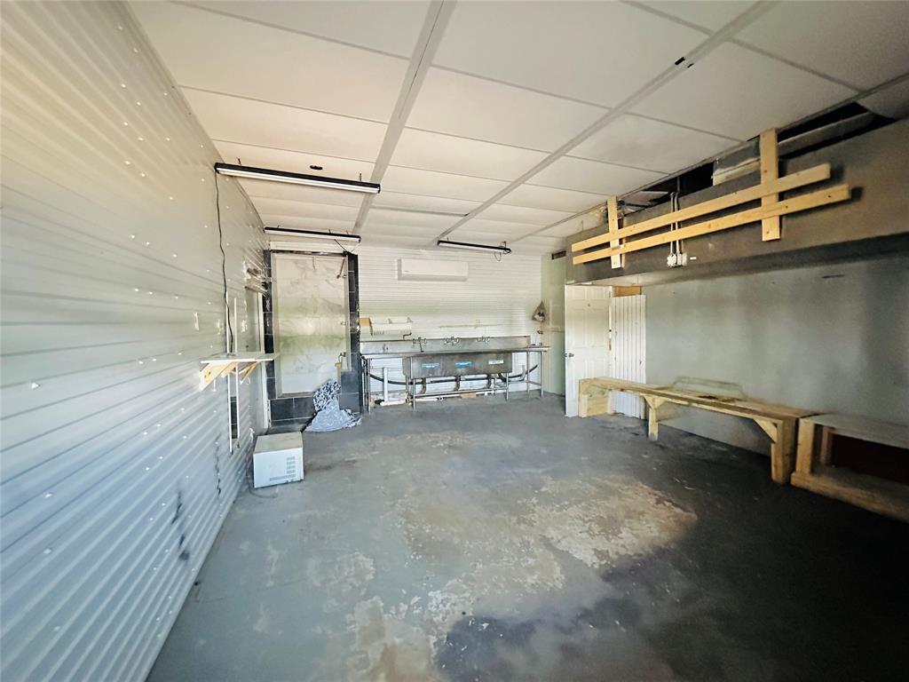 311 S Access Road Property Photo 23