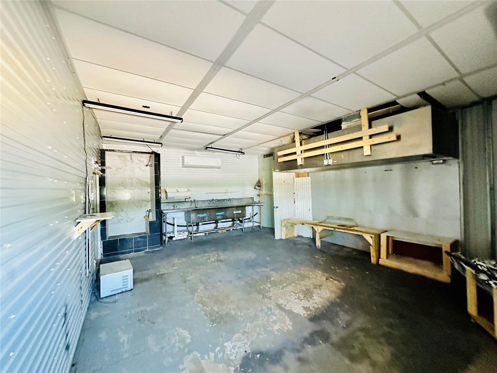 311 S Access Road Property Photo 24