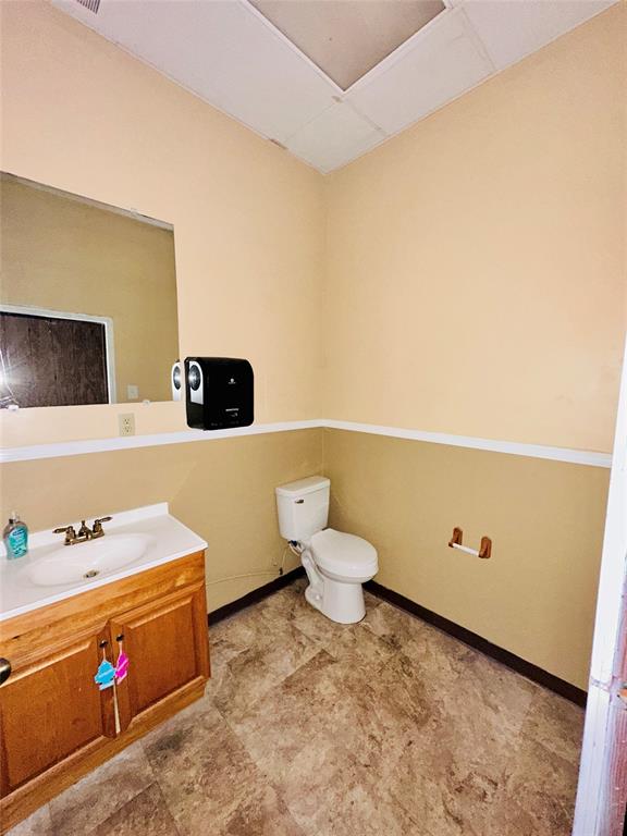 311 S Access Road Property Photo 27