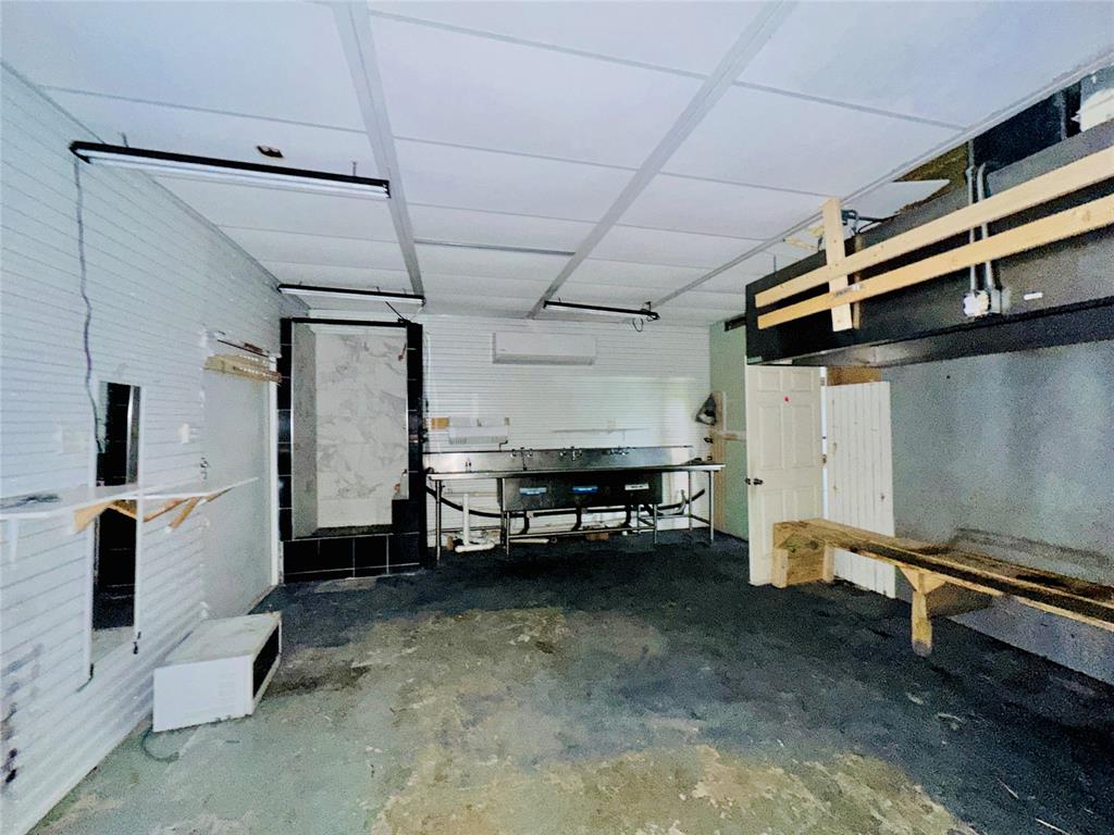 311 S Access Road Property Photo 31