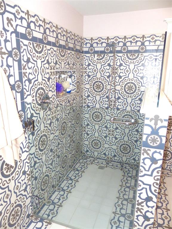 1408 S China Property Photo 15