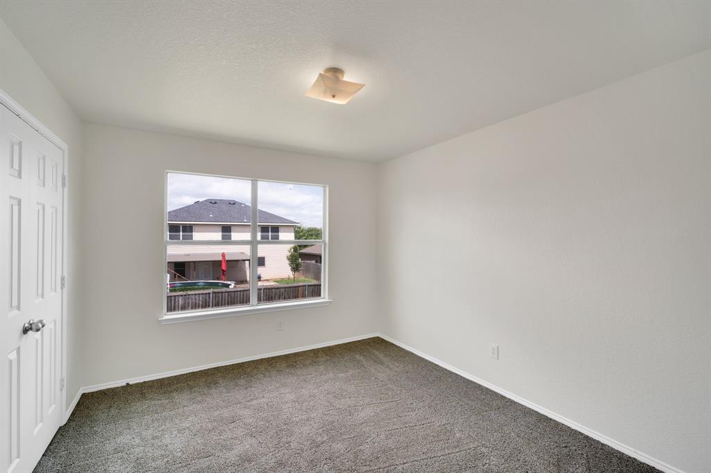 158 Washington Way Property Photo 6