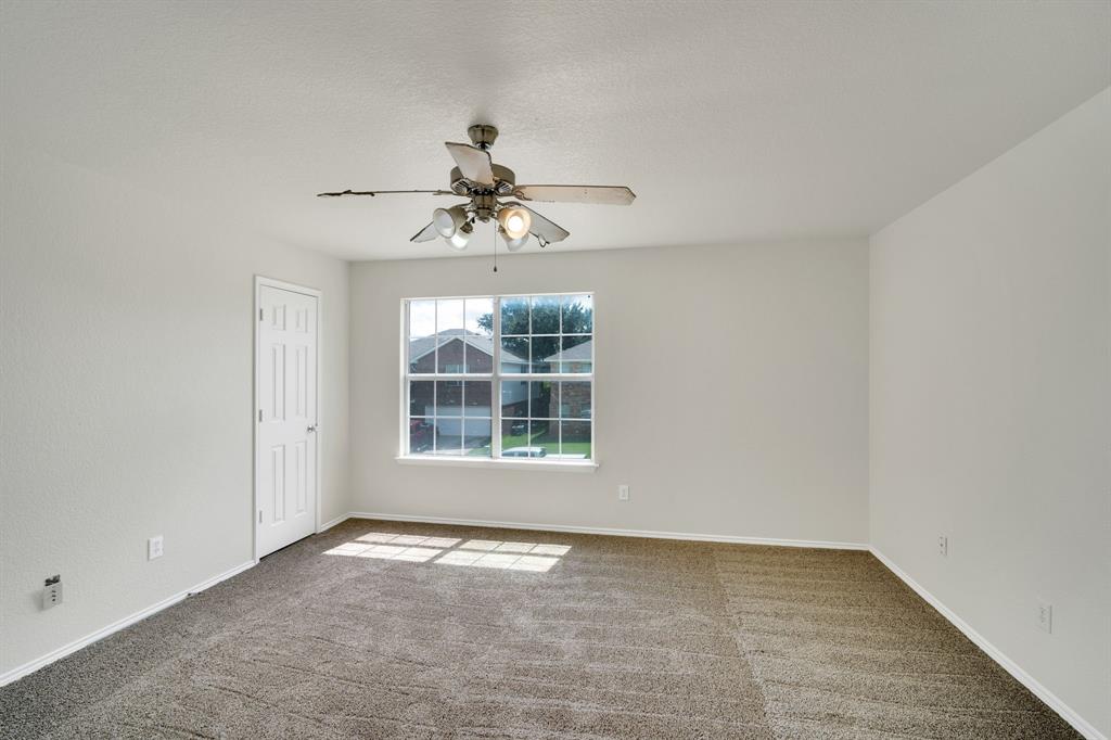 158 Washington Way Property Photo 7