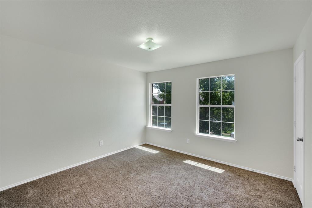158 Washington Way Property Photo 8
