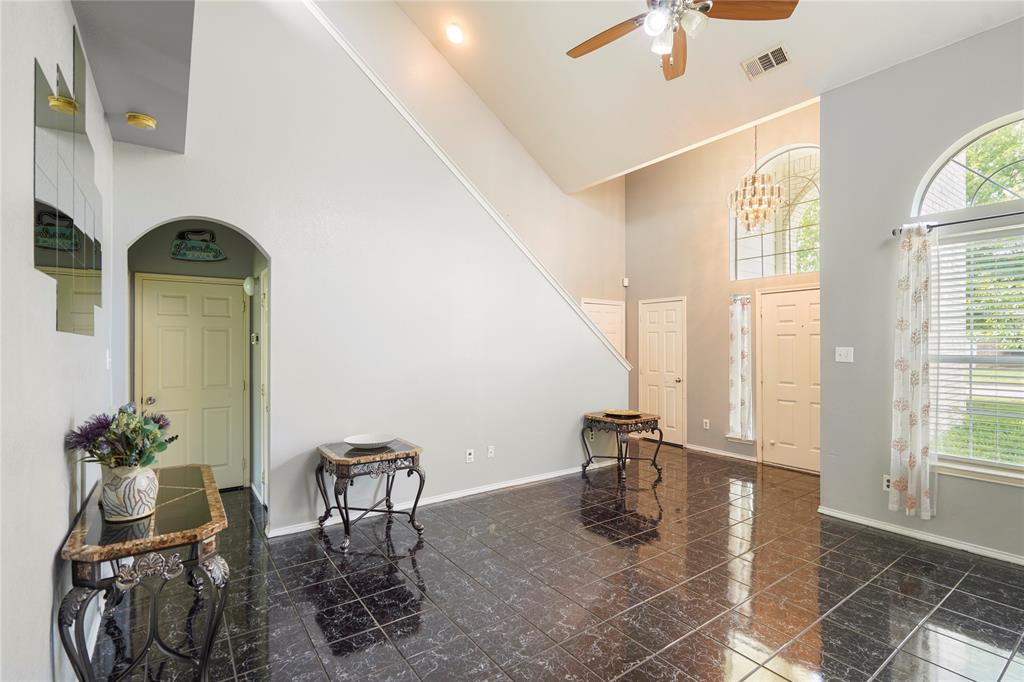 504 Sunrise Circle Property Photo 8