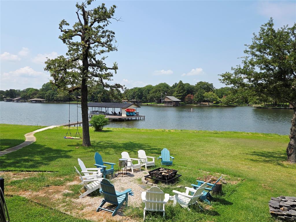 106 Lynne Street Property Photo 1