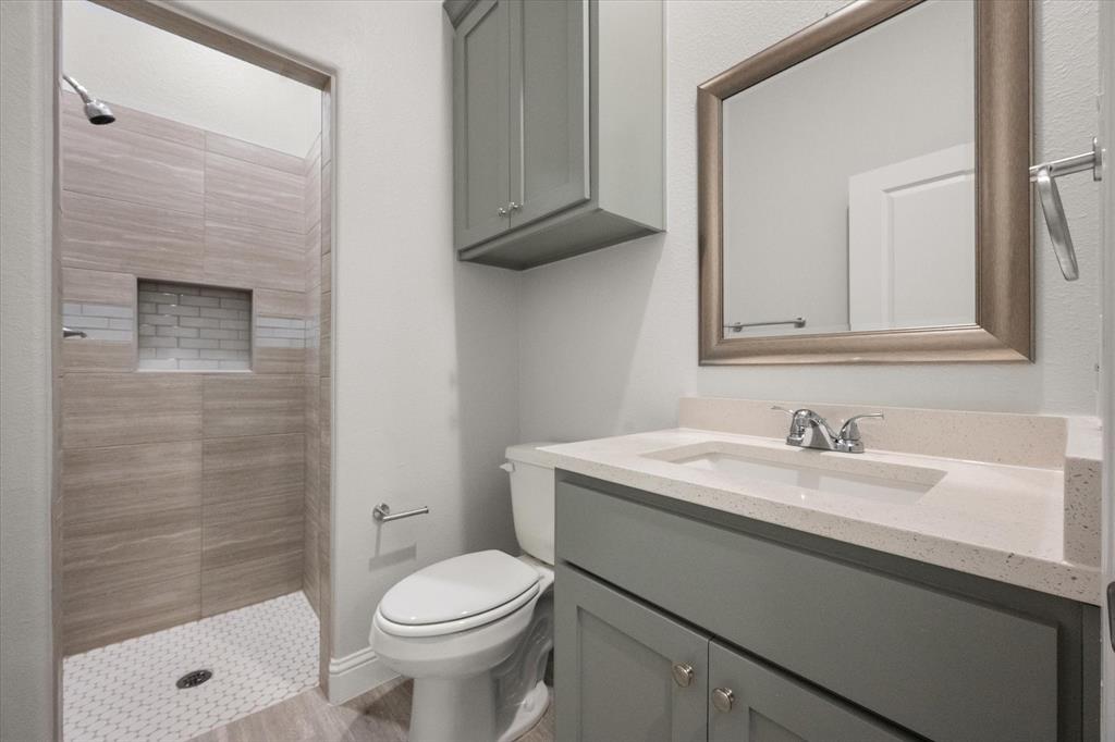 2333 Spring Park Boulevard Property Photo 19
