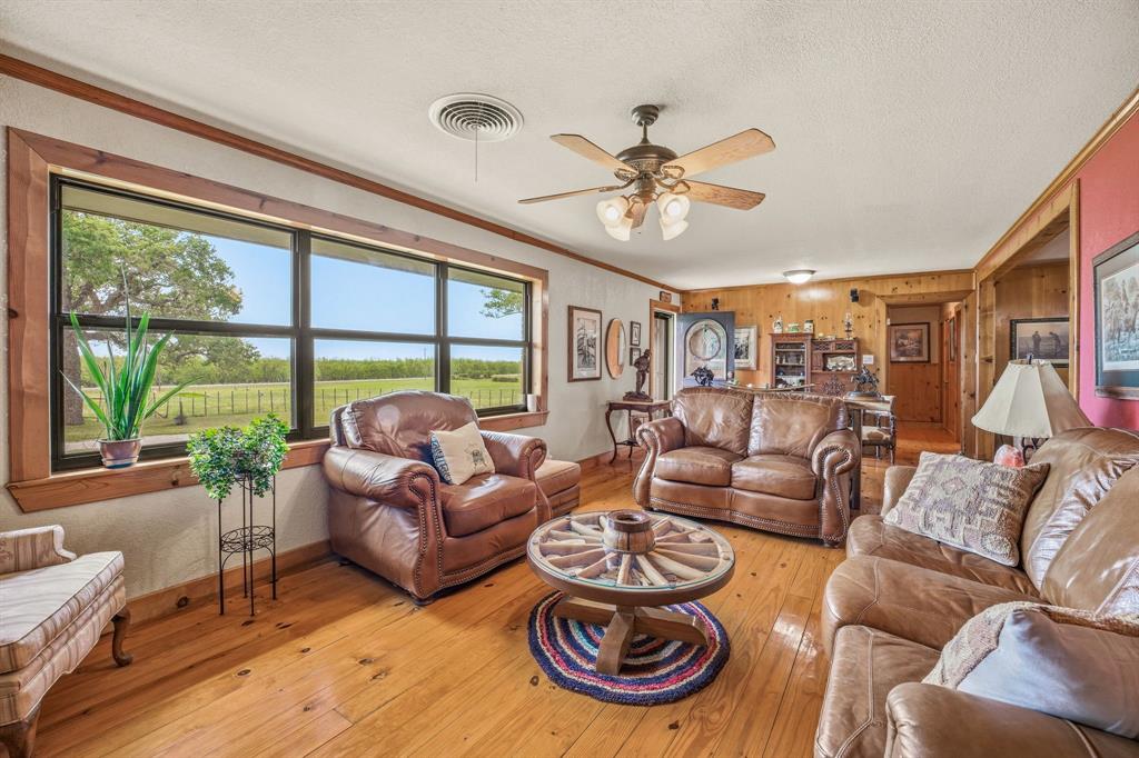 3480 Fm 1496 Property Photo 10