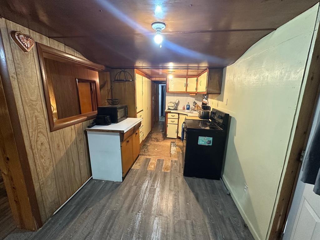 4190 County Road 3207 Property Photo 6