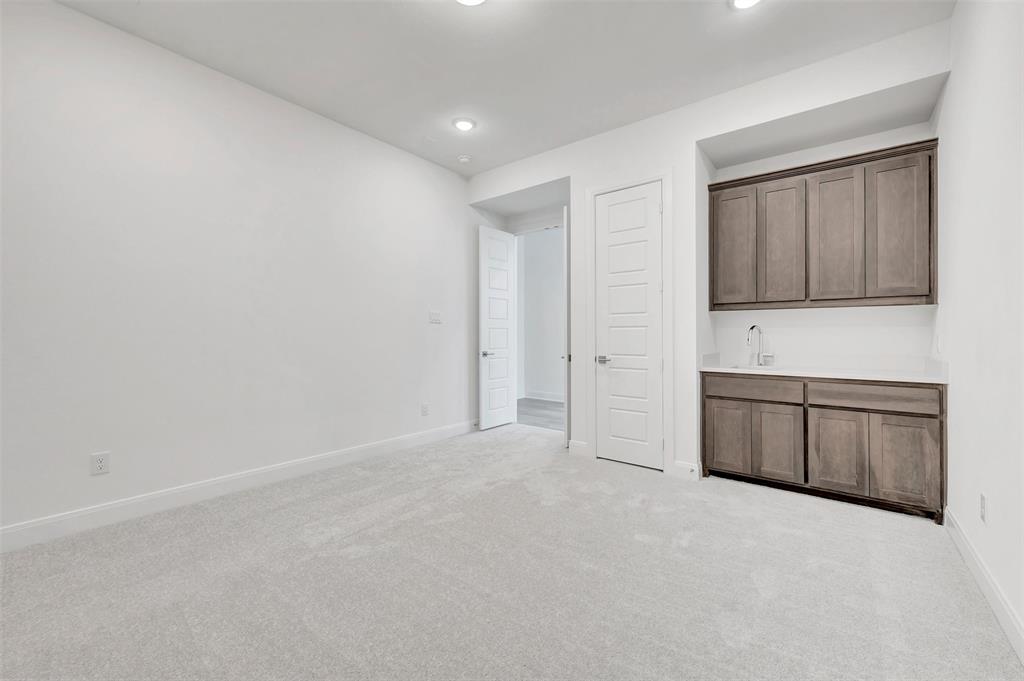 1611 Cedarberry Drive Property Photo 18