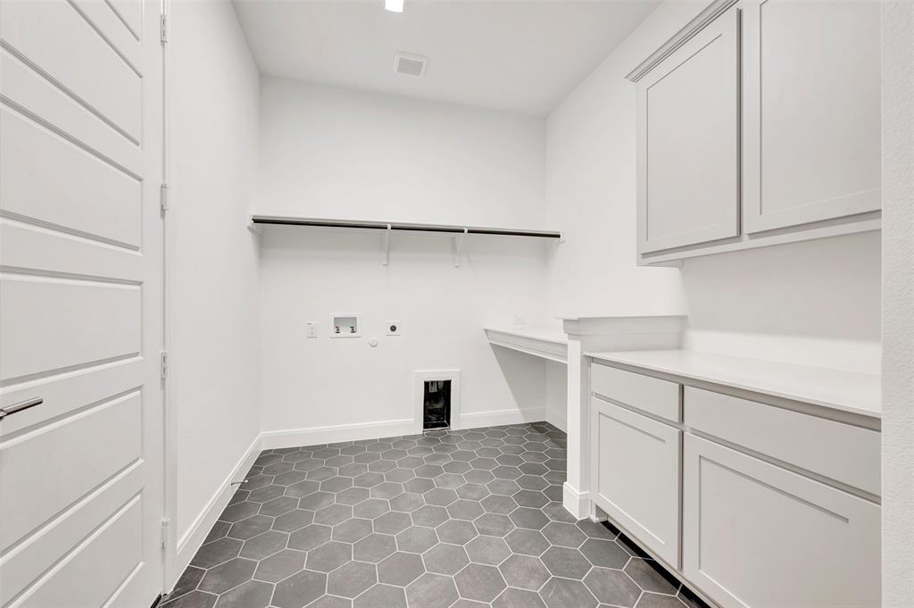 1611 Cedarberry Drive Property Photo 19