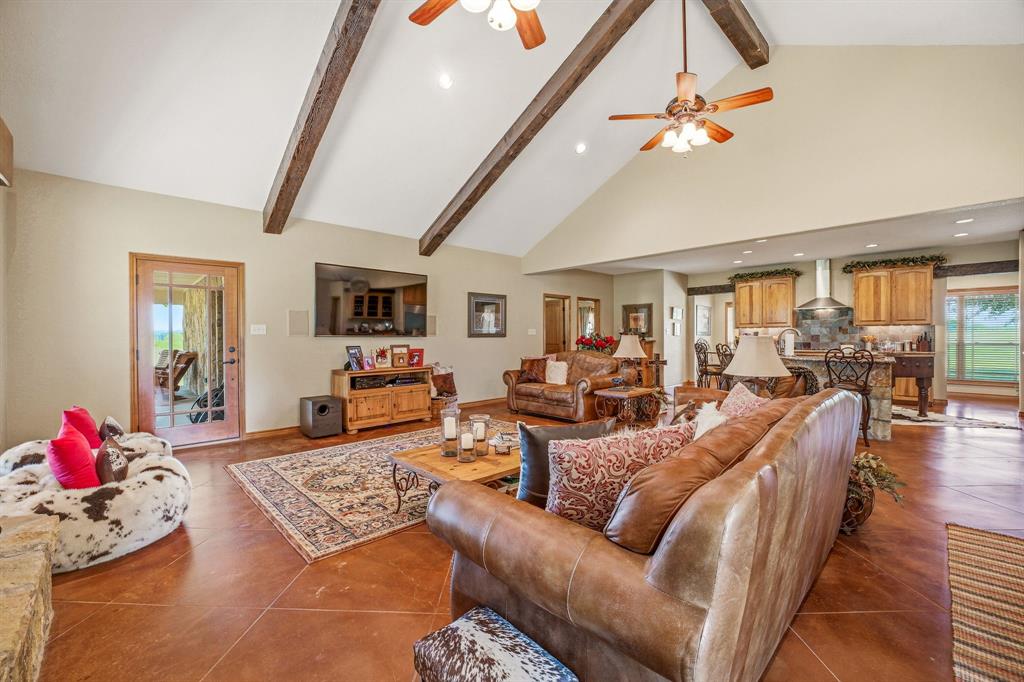 2548 Fm 1496 Property Photo 5