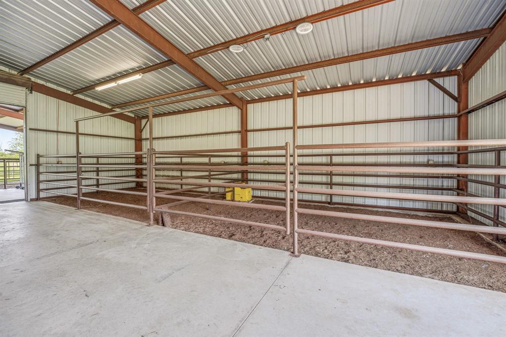 2548 Fm 1496 Property Photo 29