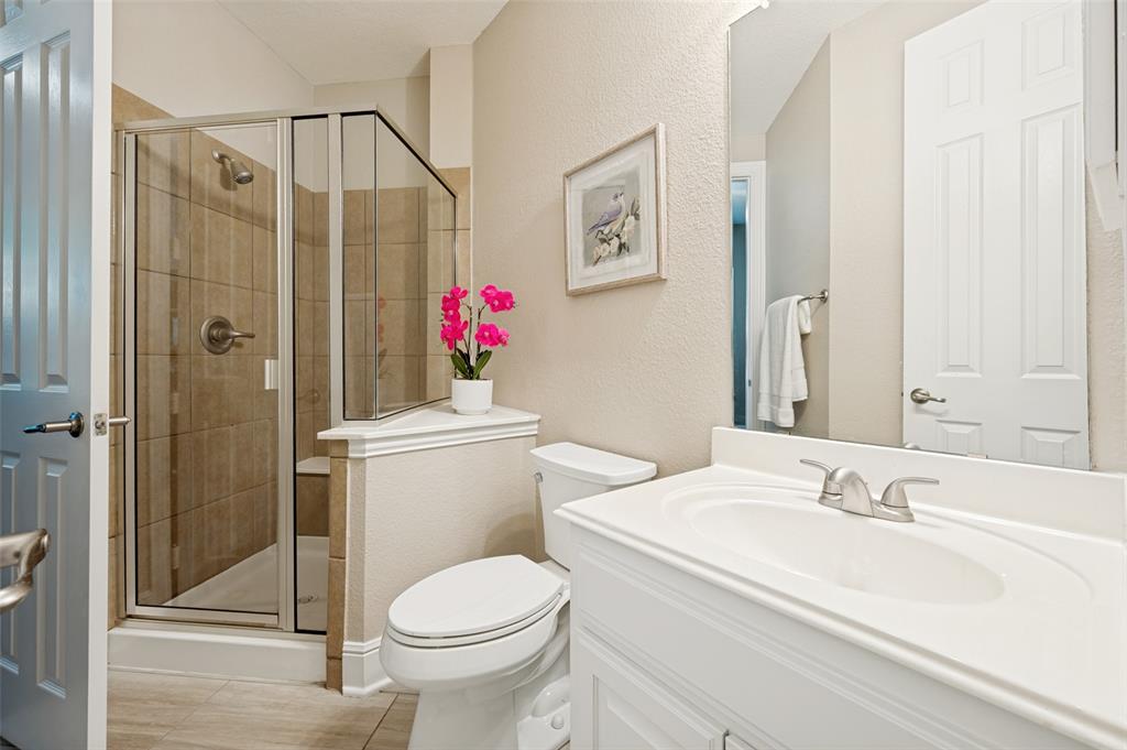 10172 Bowling Green Drive Property Photo 12
