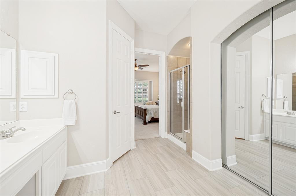 10172 Bowling Green Drive Property Photo 15