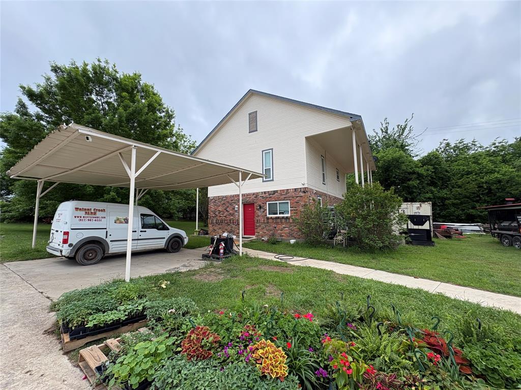 6529 Asher Road Property Photo 6