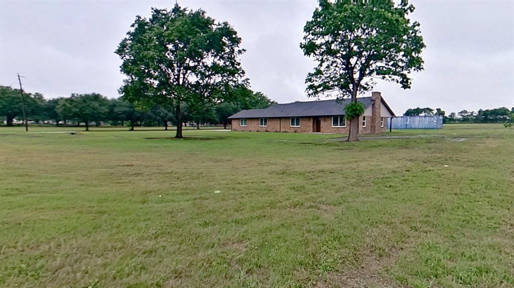 423 Fm 2377 Property Photo 4