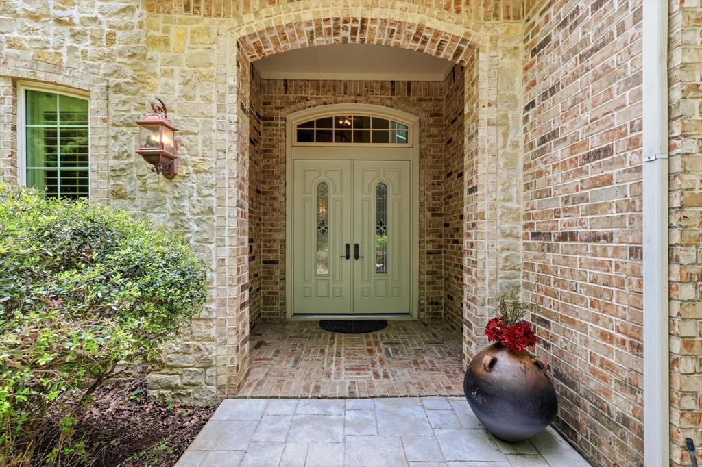 970 Crystal Cove Property Photo 3
