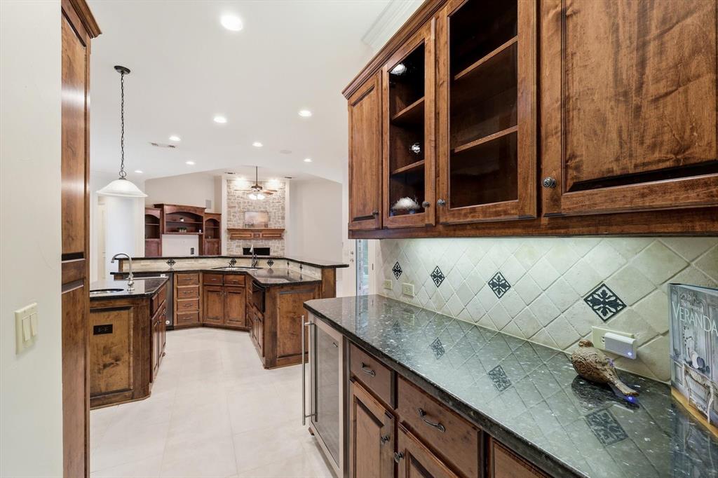 970 Crystal Cove Property Photo 8