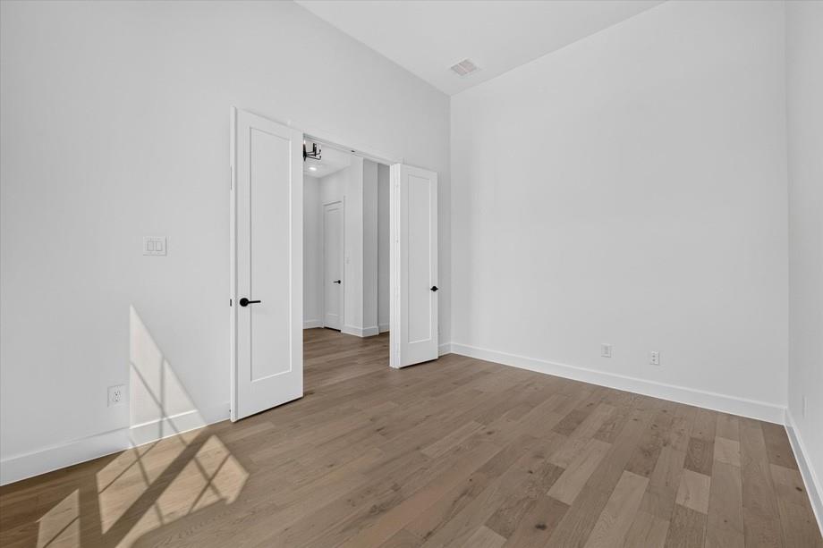 2533 Domingo Drive Property Photo 15