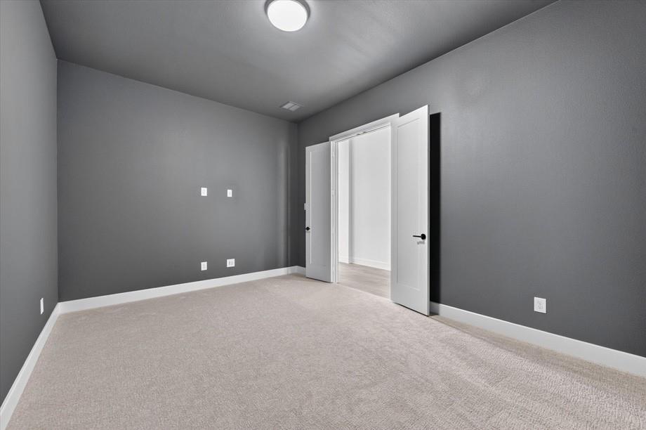 2533 Domingo Drive Property Photo 22