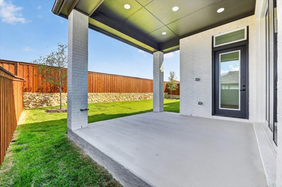 2533 Domingo Drive Property Photo 24