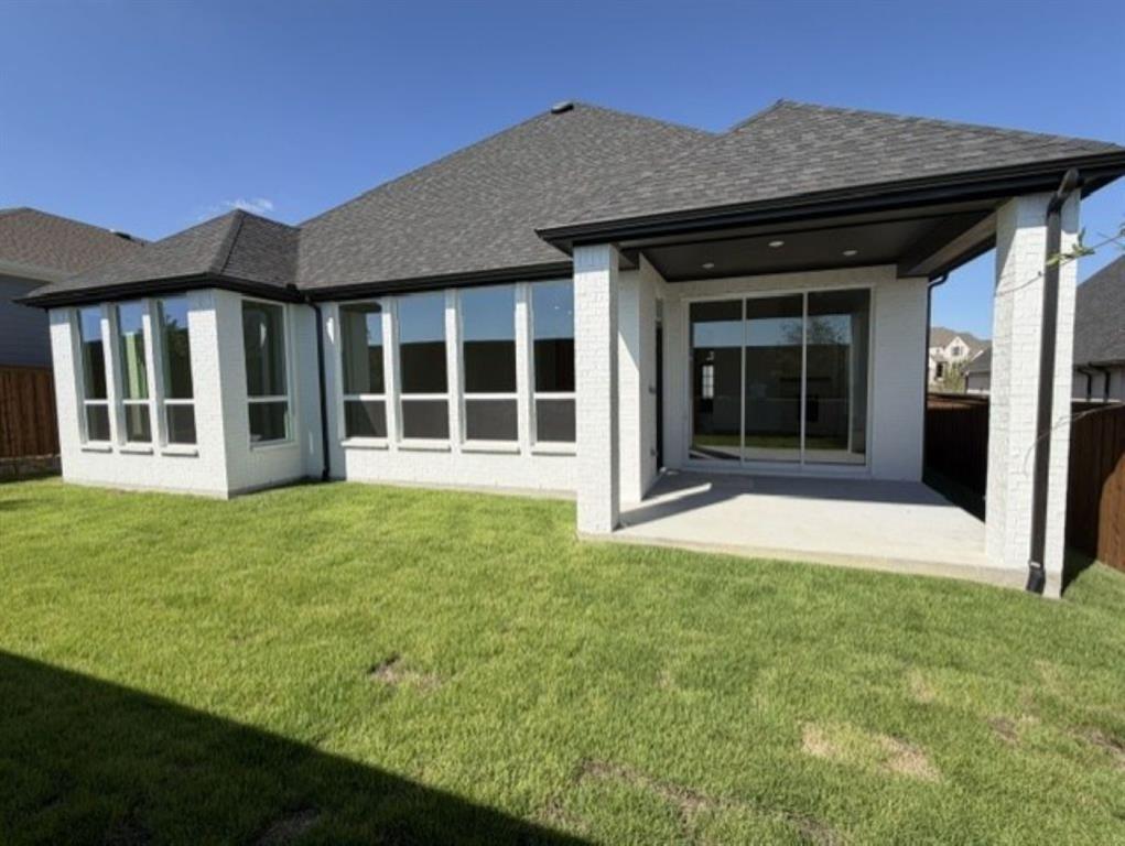2533 Domingo Drive Property Photo 25