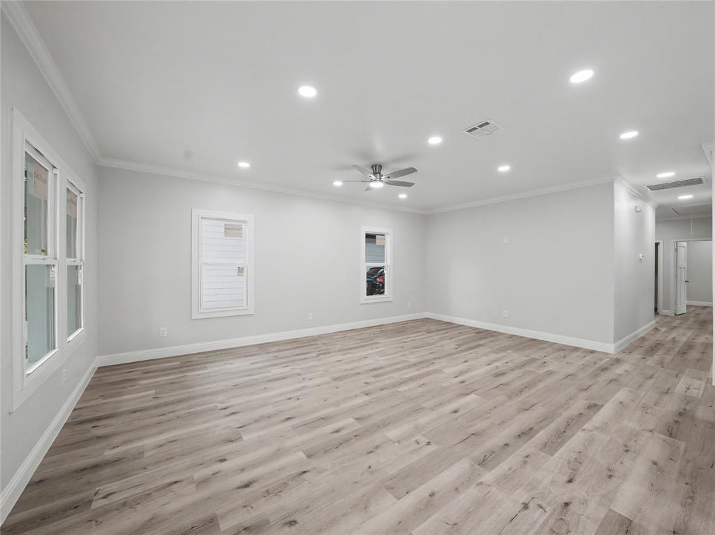 1211 E Cannon Street Property Photo 8