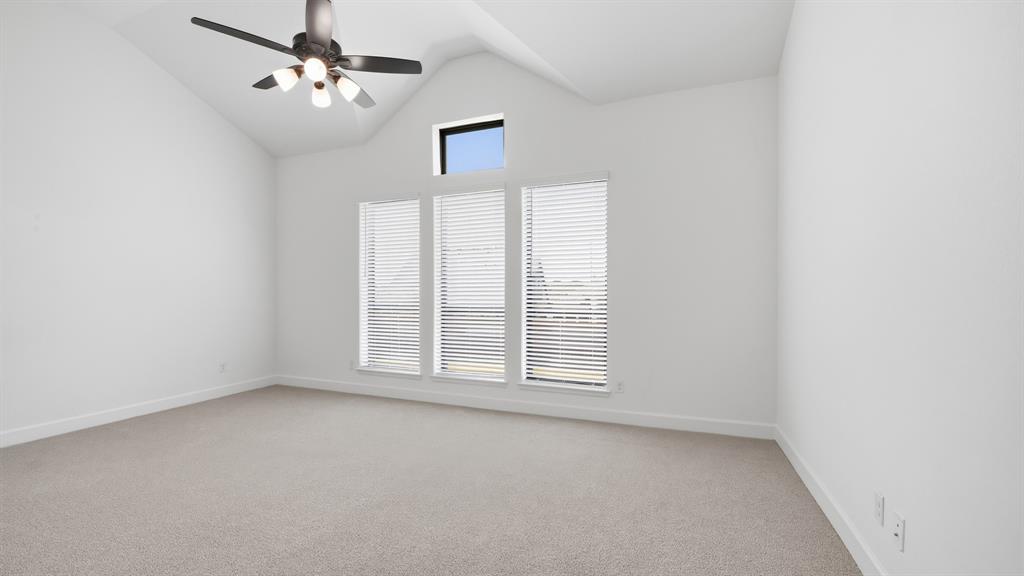 7333 Saker Street Property Photo 12