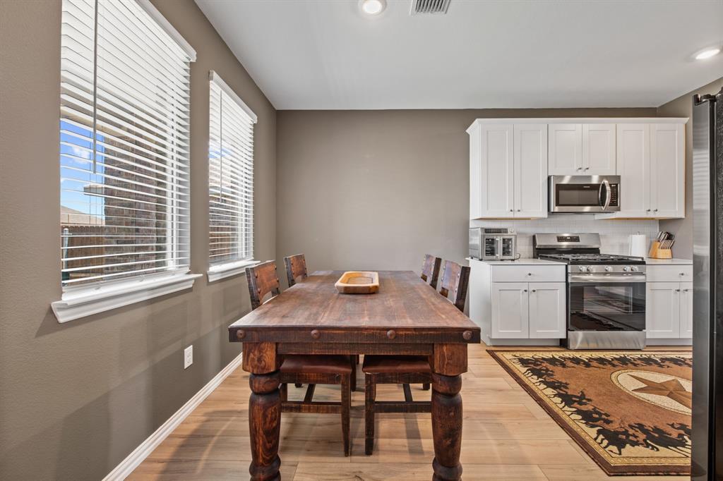 1810 Memorable Moment Drive Property Photo 15