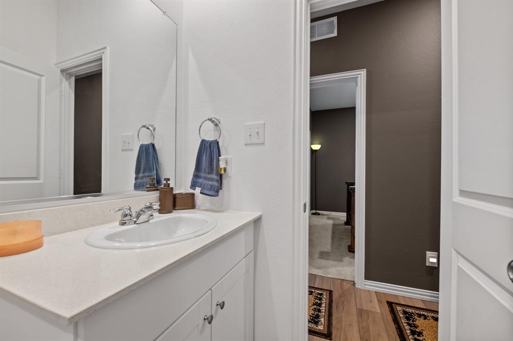 1810 Memorable Moment Drive Property Photo 17
