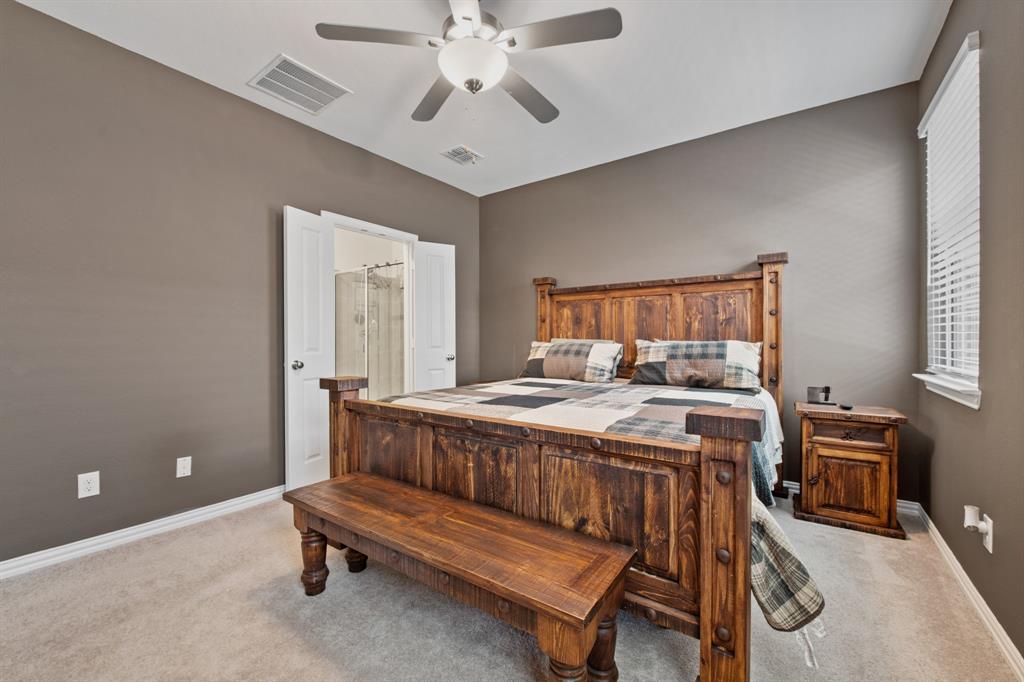 1810 Memorable Moment Drive Property Photo 21