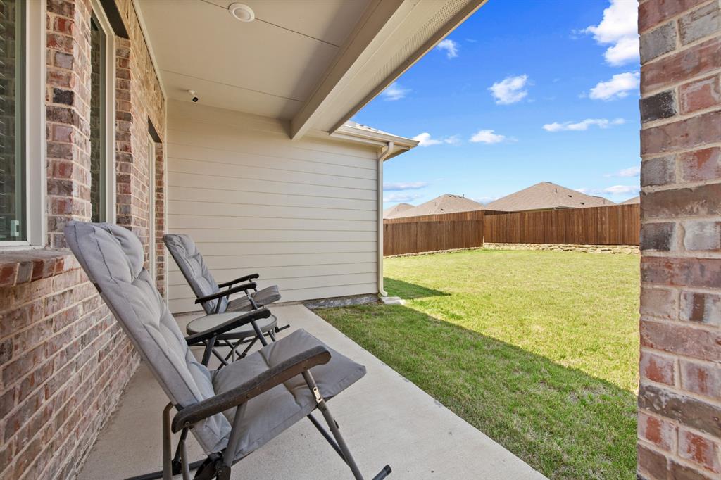 1810 Memorable Moment Drive Property Photo 24