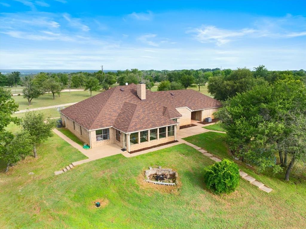 719 Private Road 897 Property Photo 4