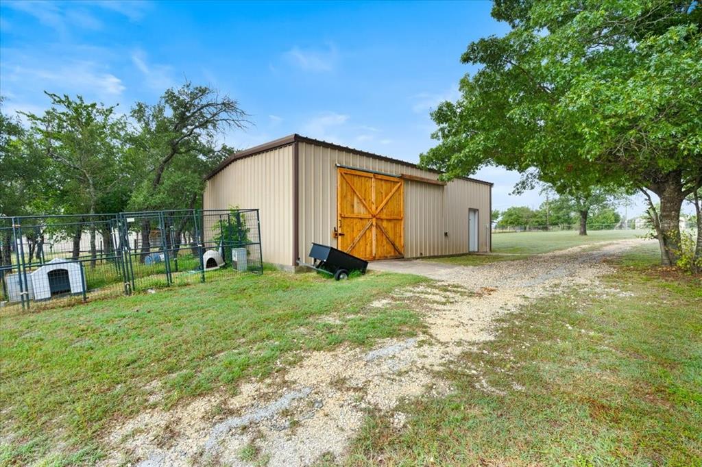719 Private Road 897 Property Photo 39