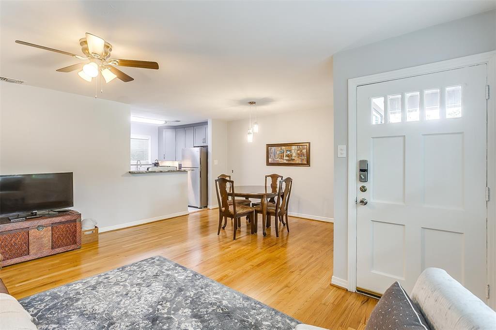 4704 Collinwood Avenue Property Photo 2