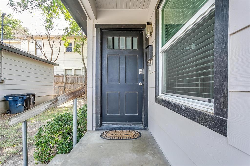 4704 Collinwood Avenue Property Photo 3